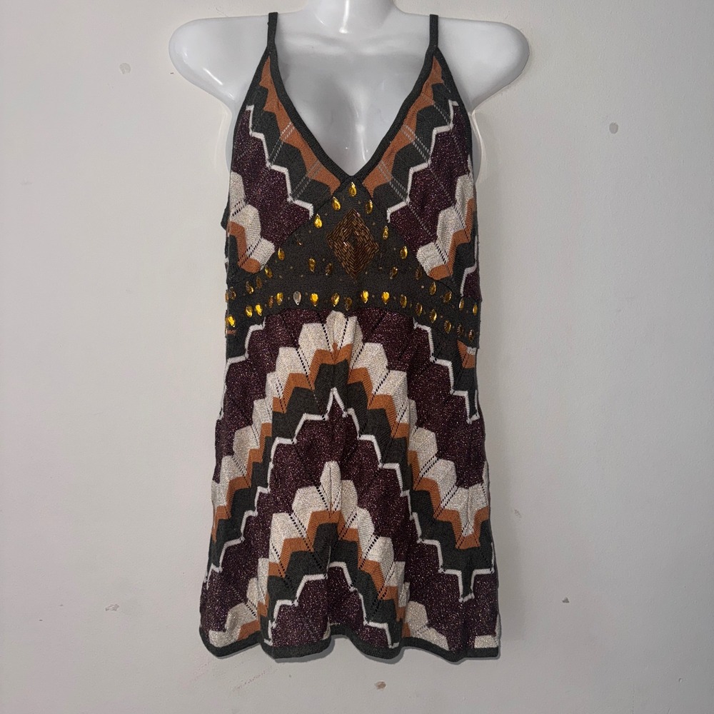 ISSHU Beaded Tank Top‎ Sleeveless Knit Chevron Pattern Medium